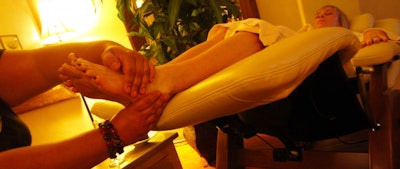 SPA SERVICES Zero Gravity Pedicure Wellspa 360