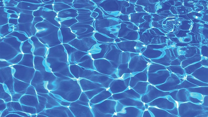 Ds2105 Water Dreamstime Xxl 1418177 850np