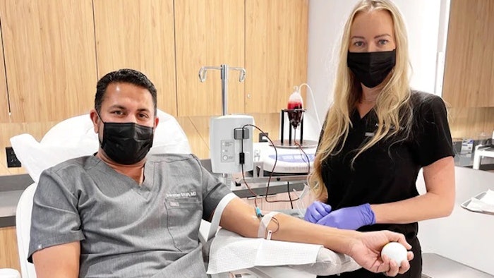 four seasons Patient receiving Ozone therapy