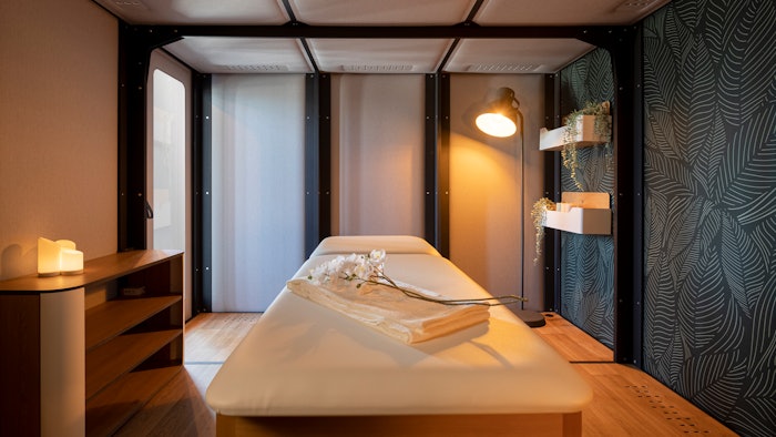 The interior of the VicBooth Spa is completely customizable.