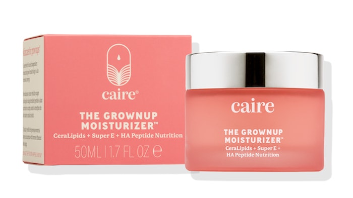 The Grownup Moisturizer Fights Signs of Female Biological & External Aging